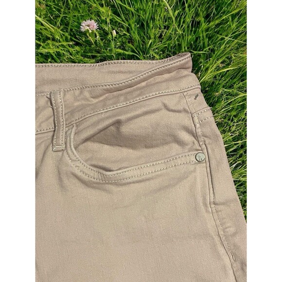 Calvin Klein Men's Khaki Flat Front Beige Casual Shorts Summer Boardwalk Size 30 - Picture 4 of 6